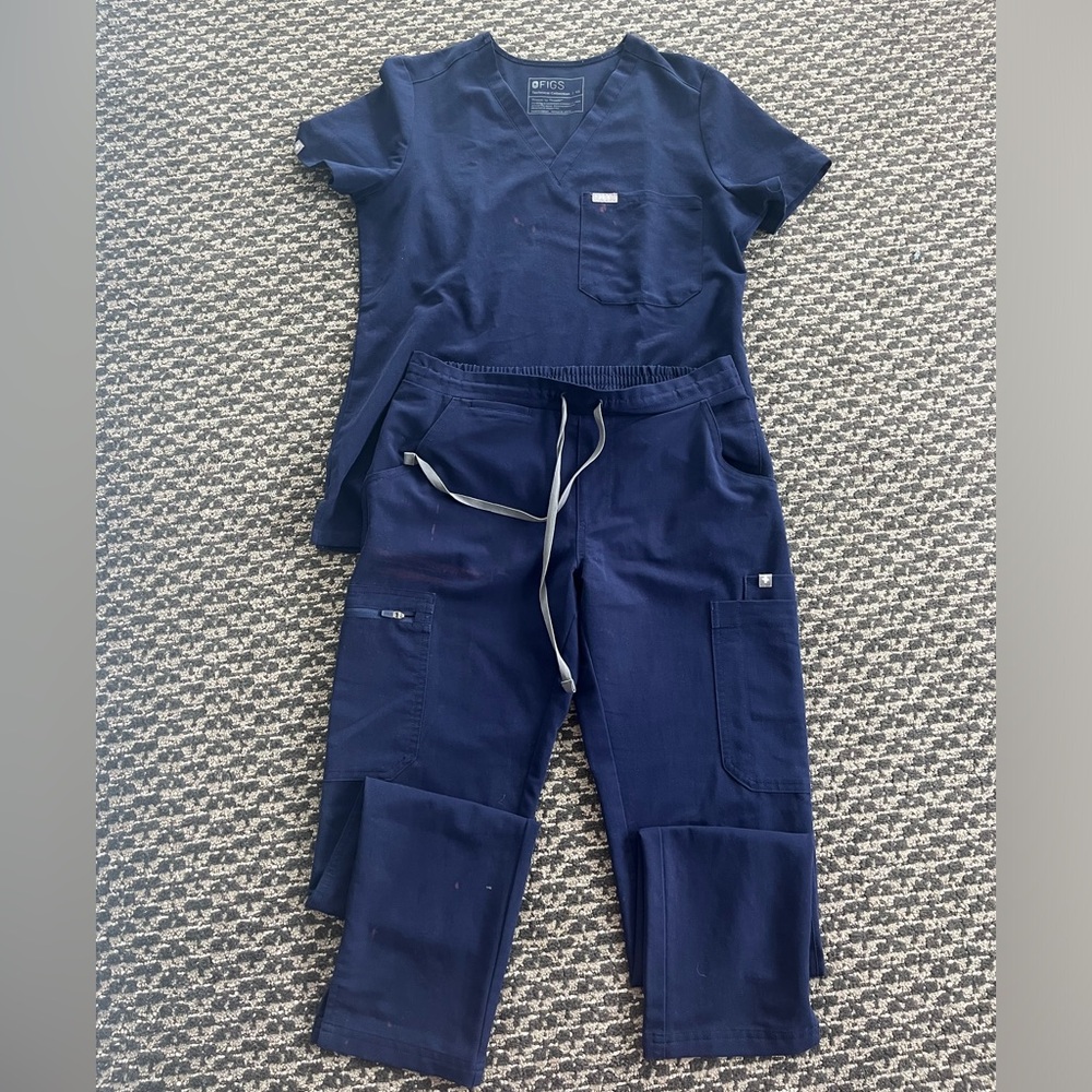 Figs set: yola bottoms with Catarina top size xs in navy